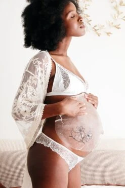 Daylily Mask In Sooting Fabric -Produits De Santé daylily mask in sooting fabric masque tissu pour les femmes enceintes 2