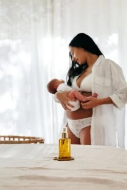 Daylily Multi-Purpose Dry Oil -Produits De Santé daylily multi purpose dry oil huile multifonctionnelle visage corps et cheveux 2