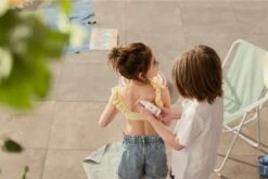 Naif Baby & Kids Mineral Sunscreen SPF 50 -Produits De Santé naif baby kids mineral sunscreen spf 50 spray solaire pour bebe 1