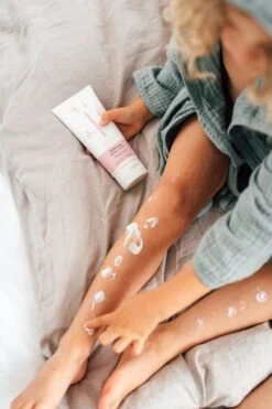 Naif Baby & Kids Softening Body Lotion -Produits De Santé naif baby kids softening body lotion lait corporel adoucissant pour enfant 1