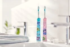 Philips Sonicare For Kids 3+ HX6352/42 9 Philips Sonicare For Kids 3+ HX6352/42 -Produits De Santé philips sonicare for kids 3 hx6352 42 brosse a dents electrique sonique pour enfant avec bluetooth 3